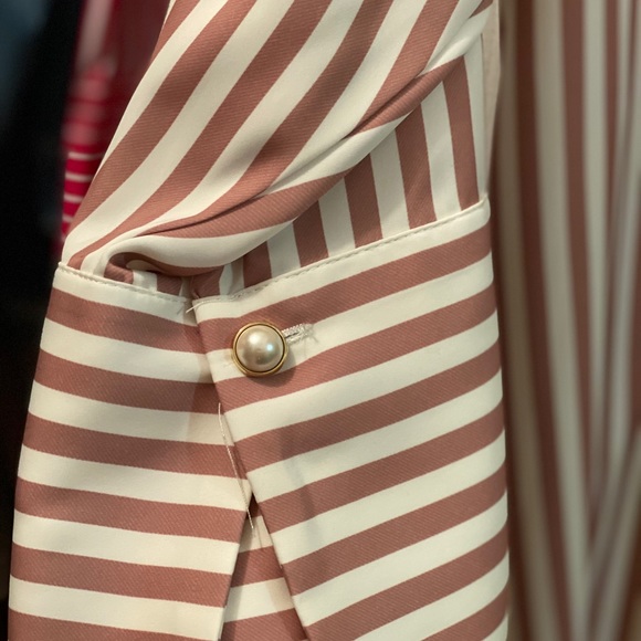 Zara blouse - Picture 2 of 3